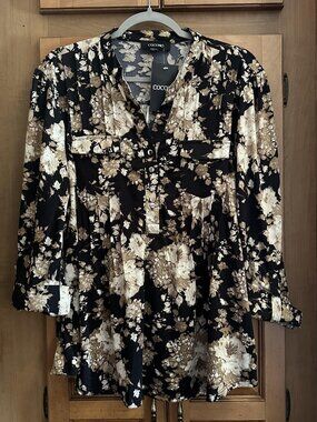 NWT Cocomo Black Floral Top XL